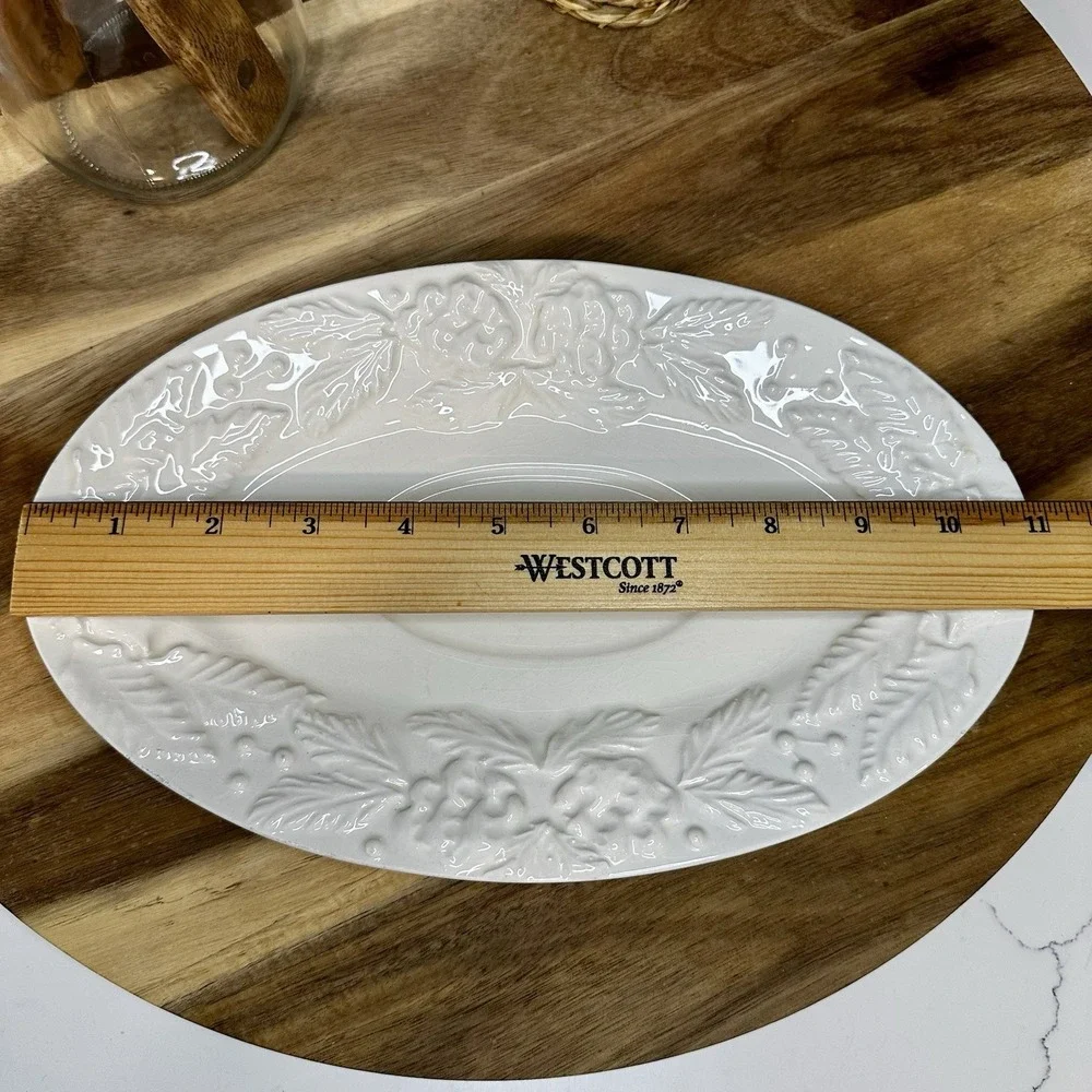 Crate & Barrel Holiday Serving Plate 11in - Picture 5 of 5